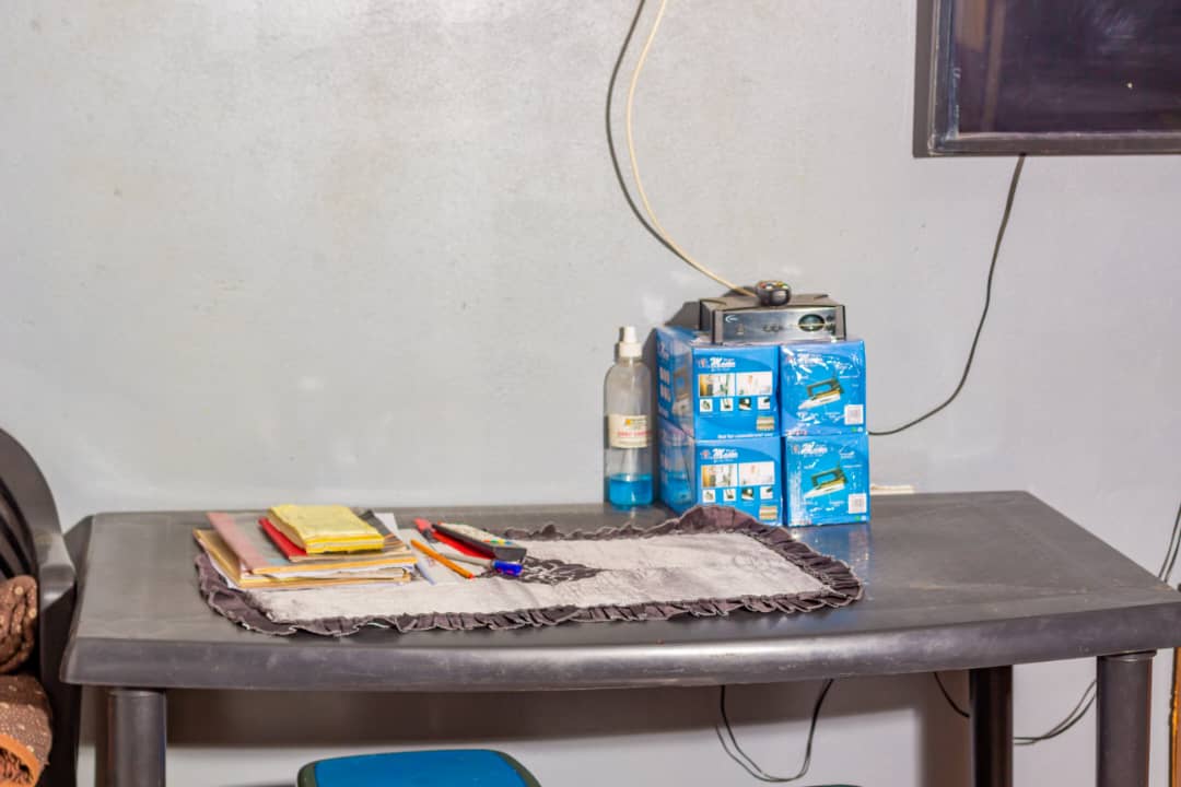 sunshine-guest-house-binga-decorations (2)