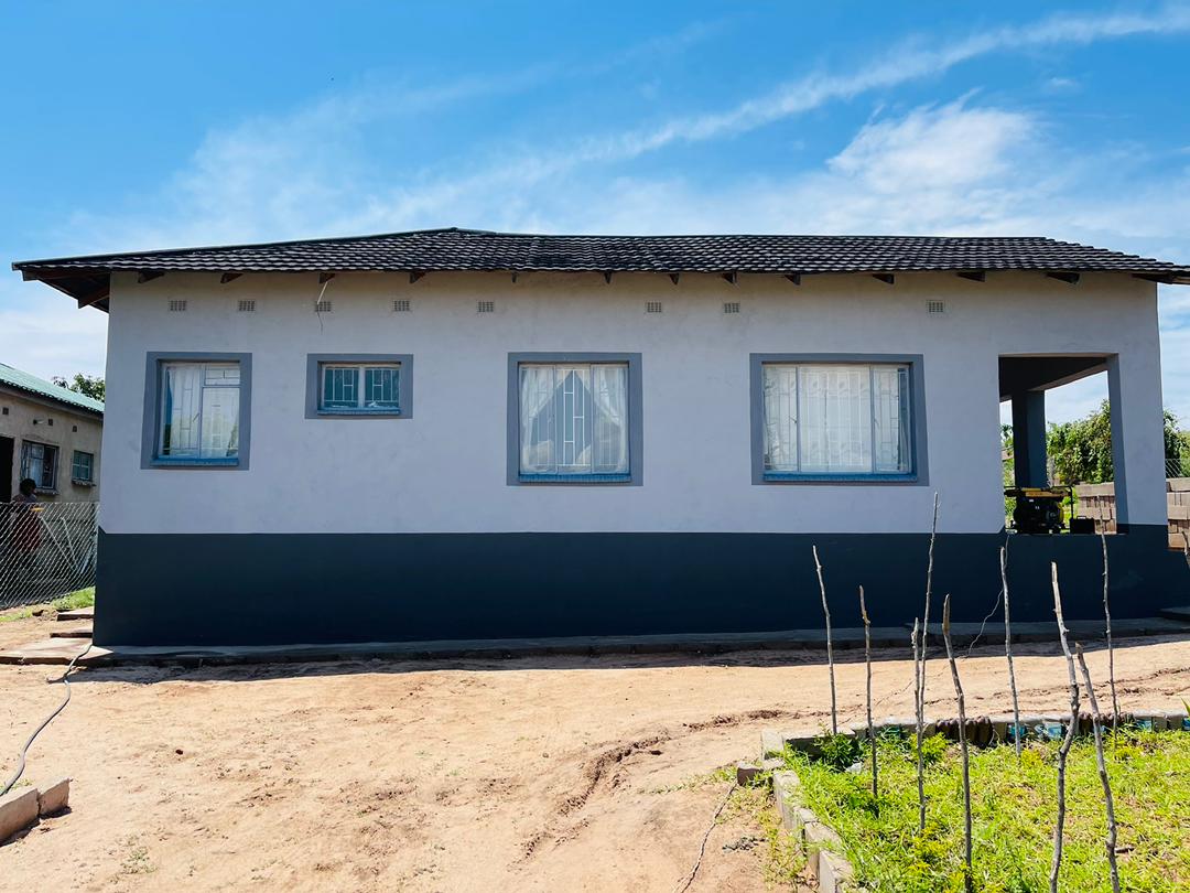 sunshine-guest-house-binga-outside (5)