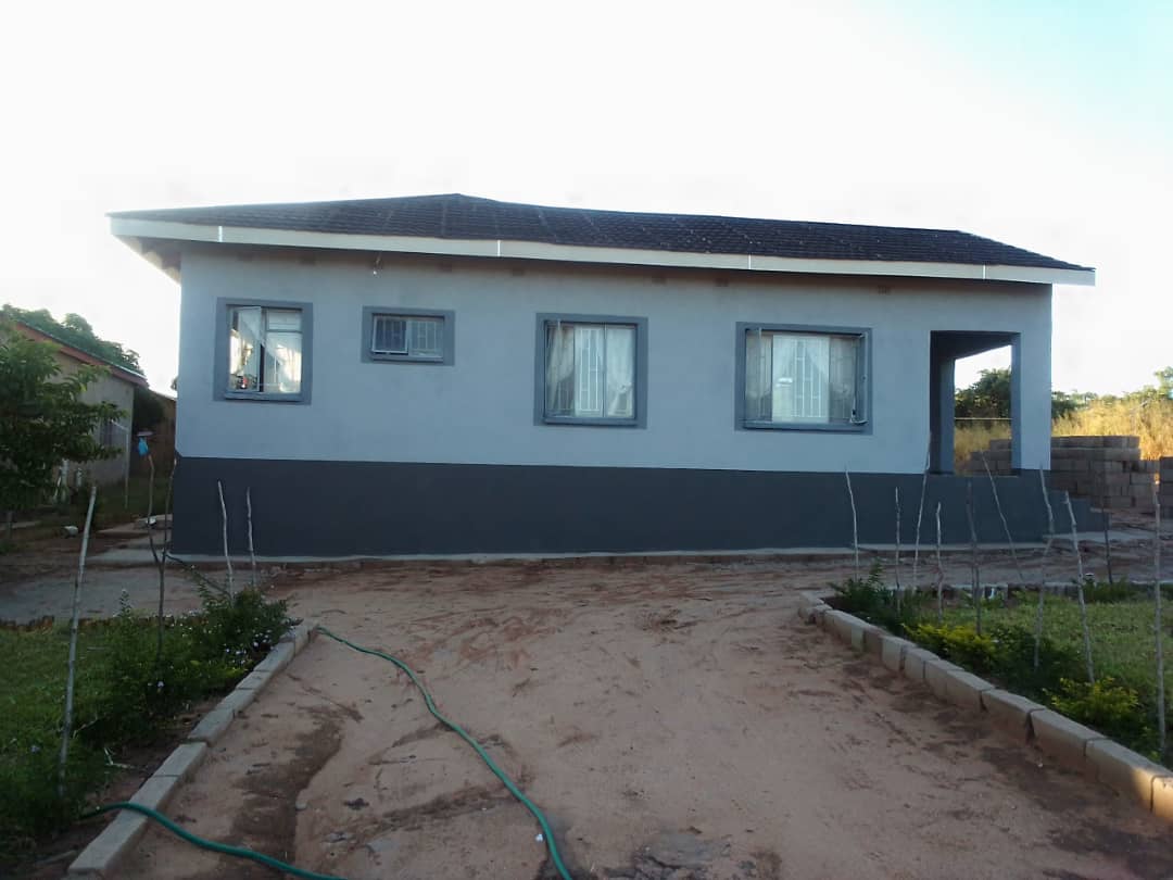 sunshine-guest-house-binga-outside (7)