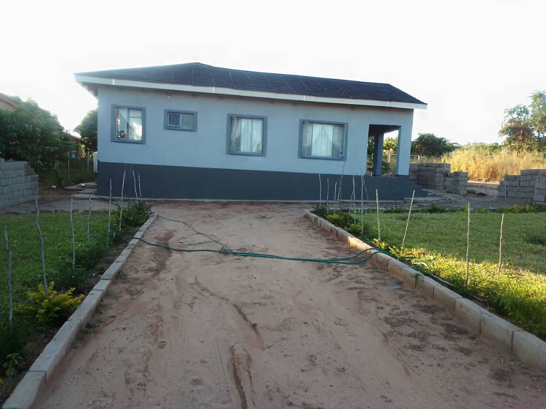 sunshine-guest-house-binga-outside (8)