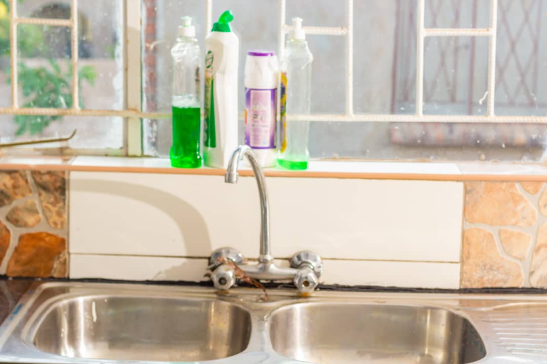 sunshine-guest-house-binga-sink-2